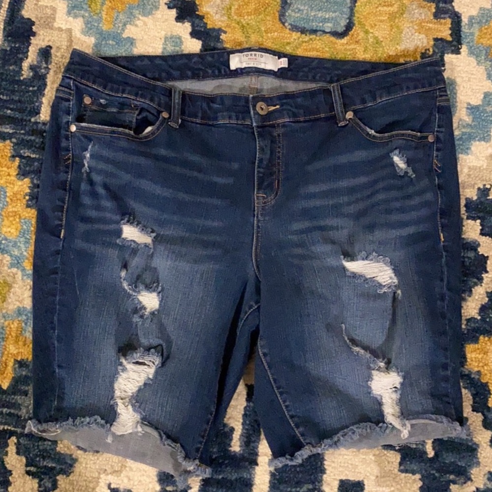 Torrid Distressed Blue Denim Jeans Size 22